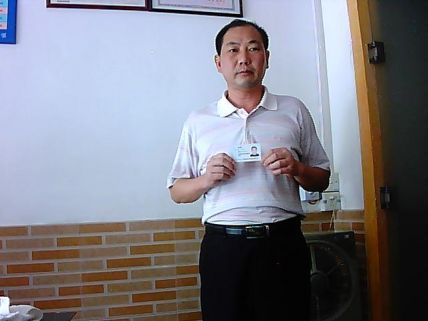 徐均46岁湖北人
