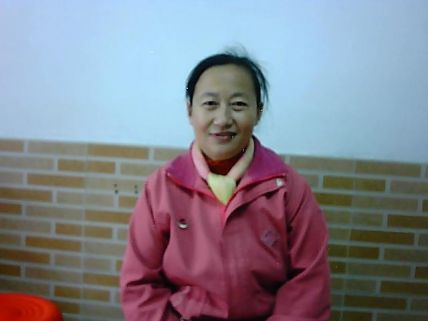 吴羽46岁广东人钟点